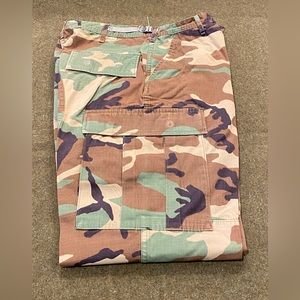 2000 Used US Military USGI Woodland Camouflage Cargo Pants Men’s Medium Regular